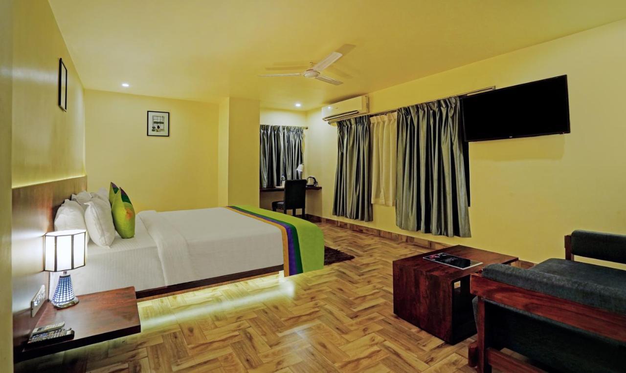 Treebo Golden Nest Hotel Bhubaneswar Ngoại thất bức ảnh