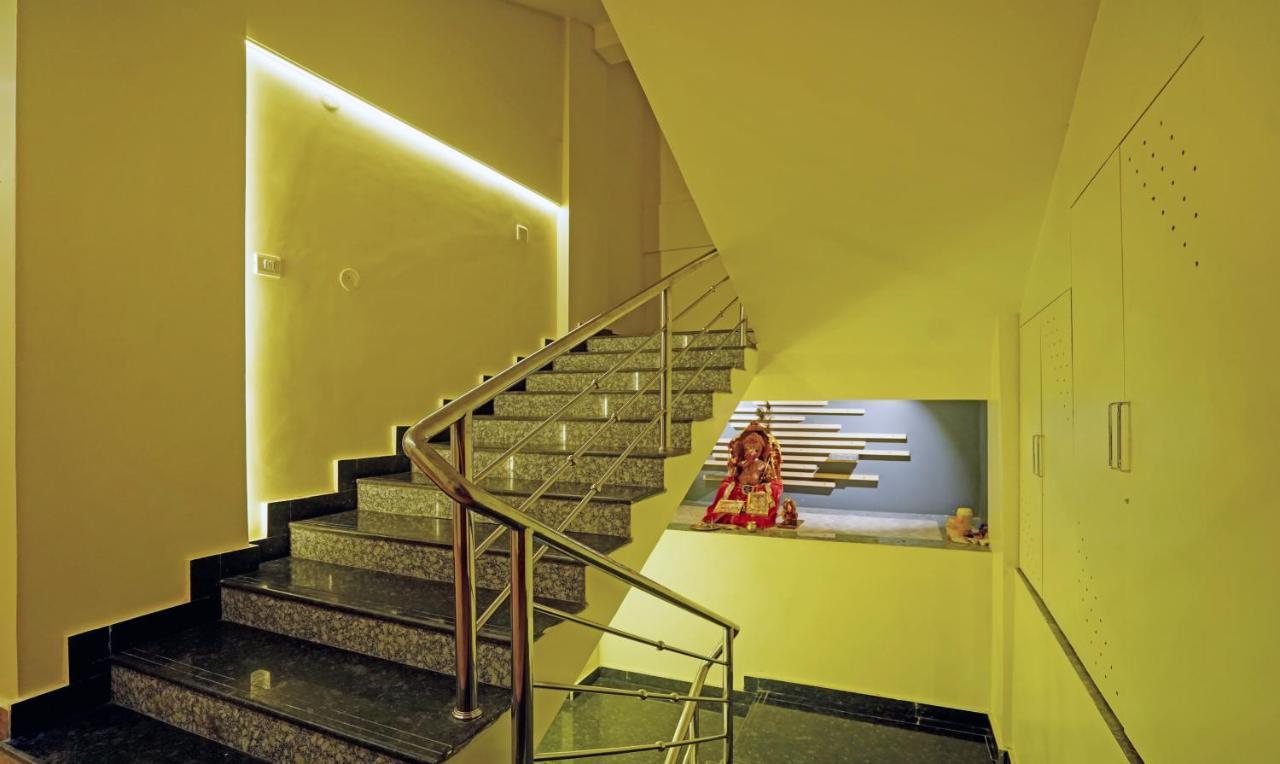 Treebo Golden Nest Hotel Bhubaneswar Ngoại thất bức ảnh