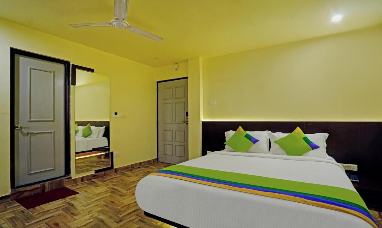 Treebo Golden Nest Hotel Bhubaneswar Ngoại thất bức ảnh