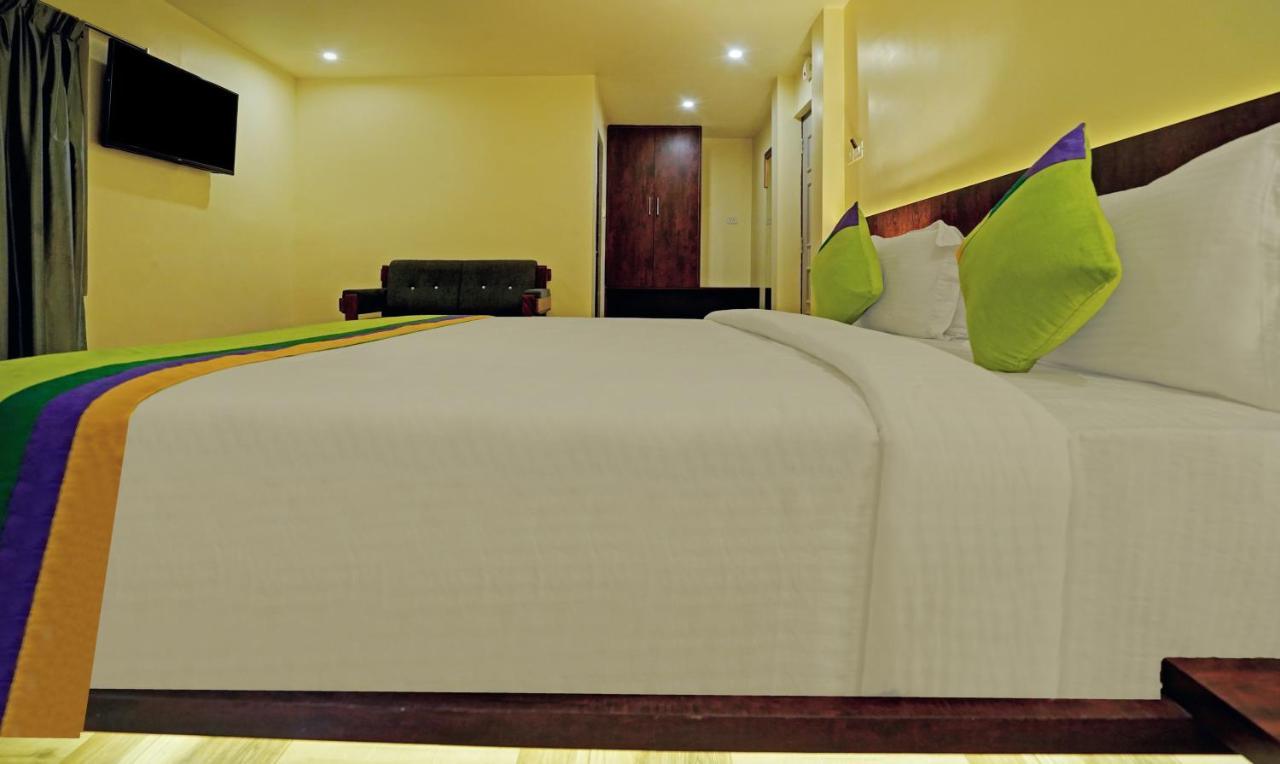 Treebo Golden Nest Hotel Bhubaneswar Ngoại thất bức ảnh
